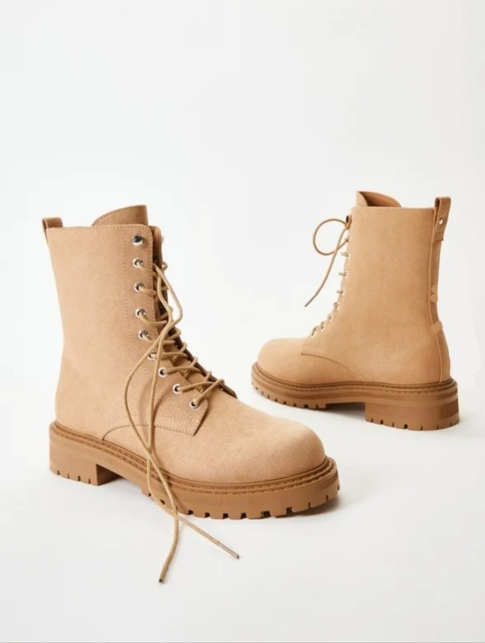 NIB Briar Lace Up Booties - Size *8.5